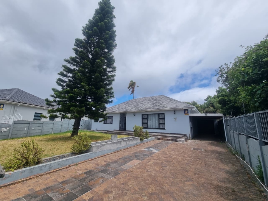 4 Bedroom Property for Sale in Claremont Western Cape